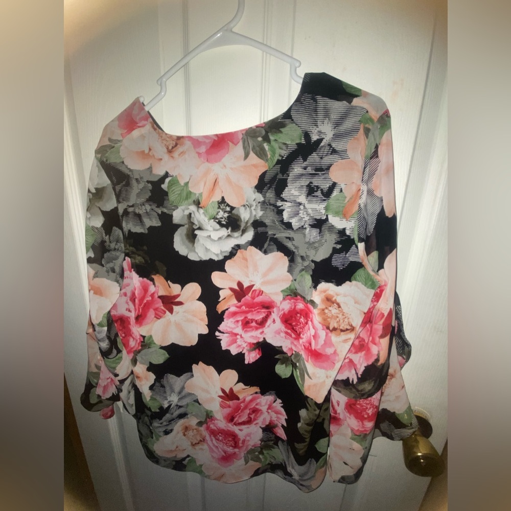 Calvin Klein blouse - Picture 4 of 5